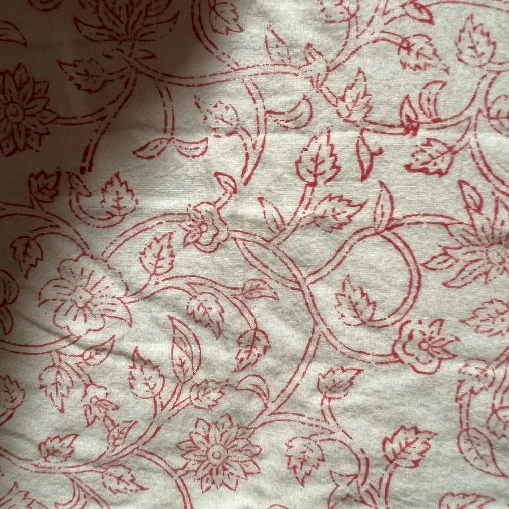 Pottery Barn Pink Floral🌸 Pillow Sham